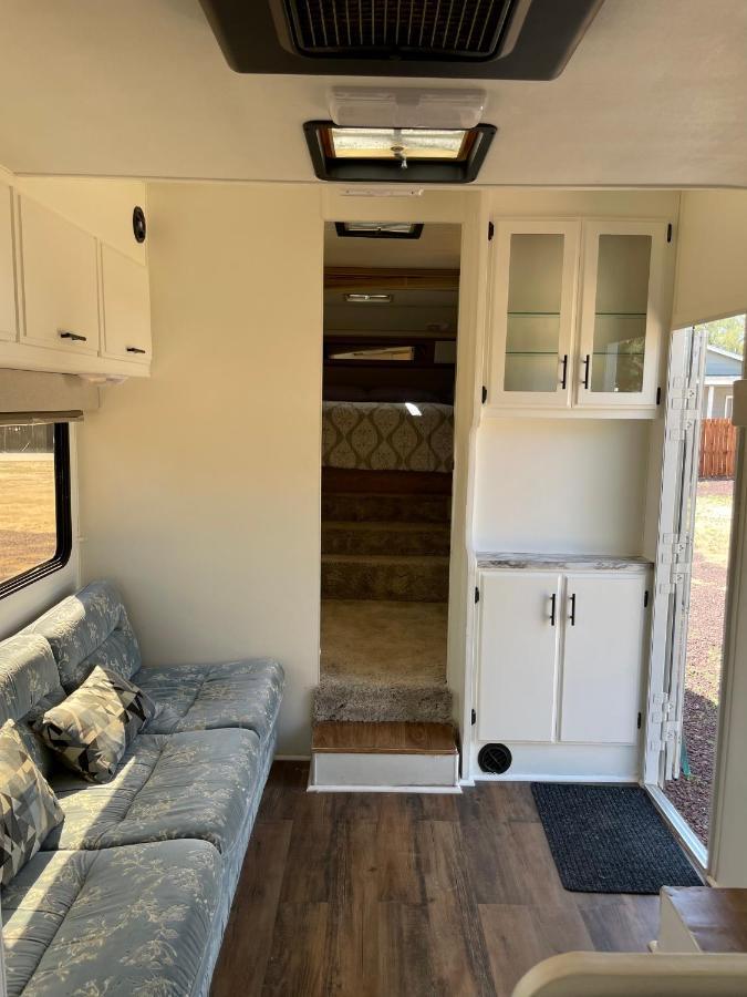 RV2 Stunning RV Private Netflix FreeParking Hotell Moreno Valley Eksteriør bilde